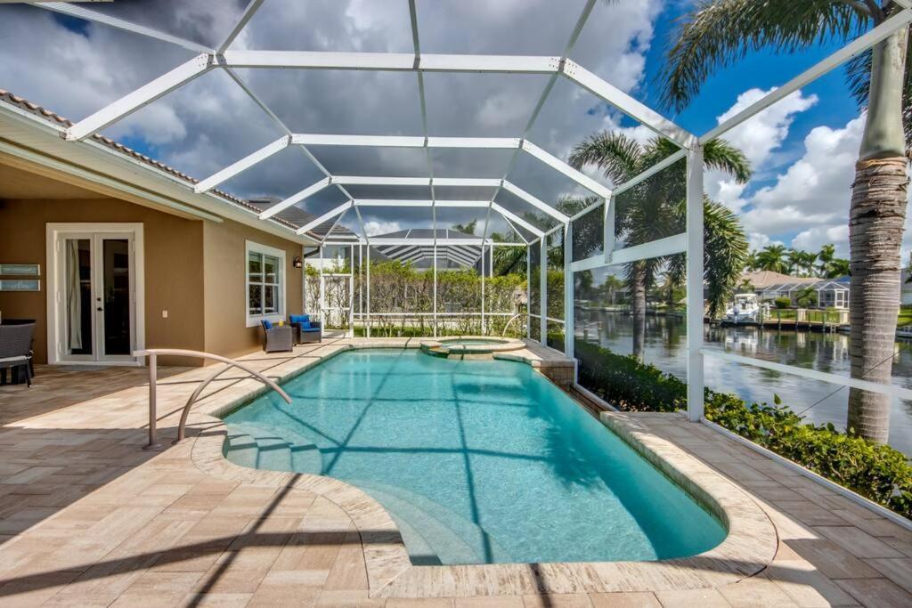 Villa Martinique By Coralvilla Cape Coral Eksteriør billede